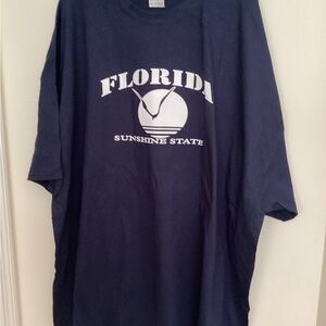 279. Gildan Navy Florida Tee NWOT